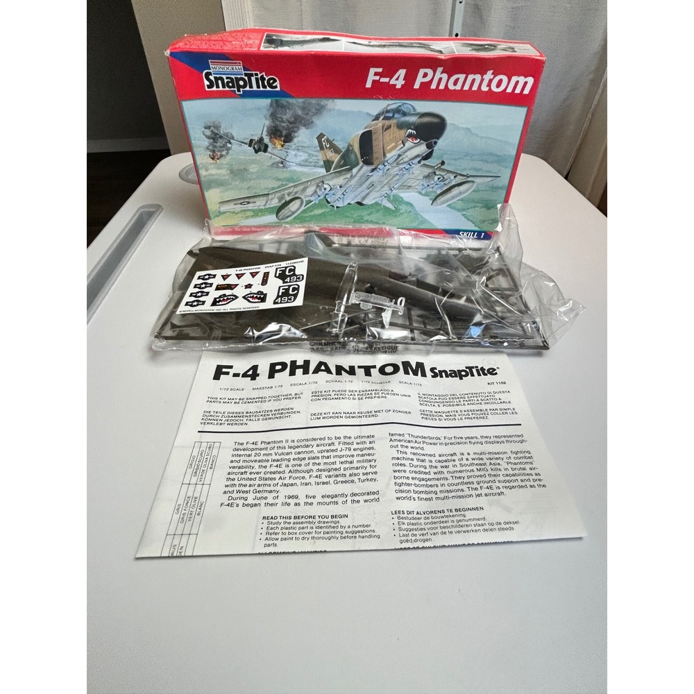Monogram SnapTite F-4 Phantom 1/72 Scale Model Kit 1102 Vintage 1995 USAF Jet
